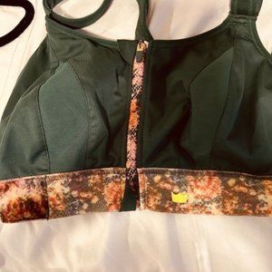 SHEFIT SPORTS BRA
